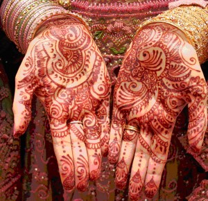 mehendi on hands